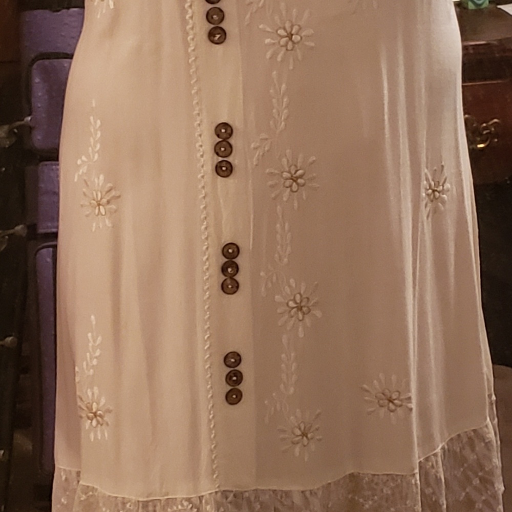 Sundress - Picture 3 of 4